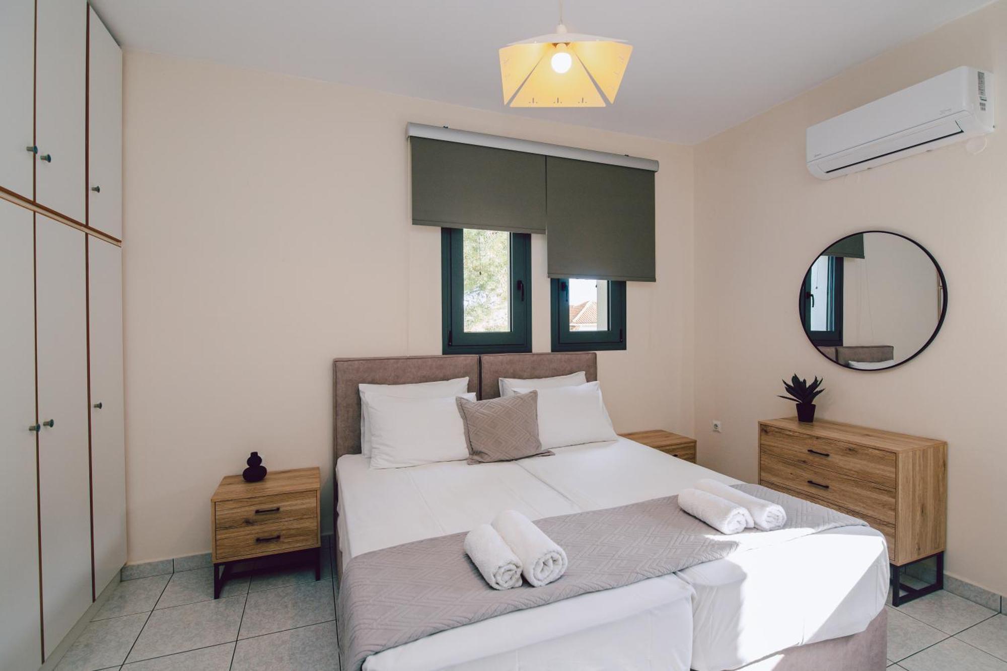 Andromahi Apartments & Suite ラガナス エクステリア 写真