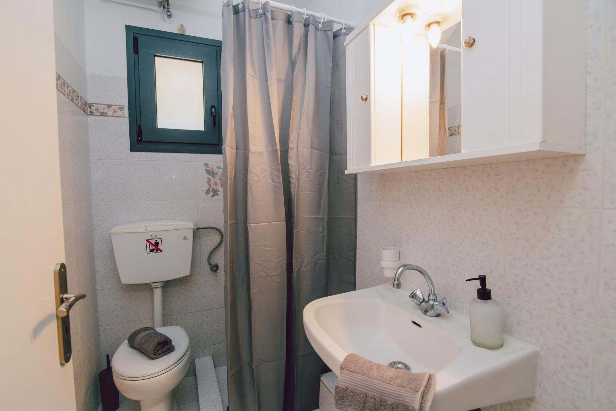 Andromahi Apartments & Suite ラガナス エクステリア 写真